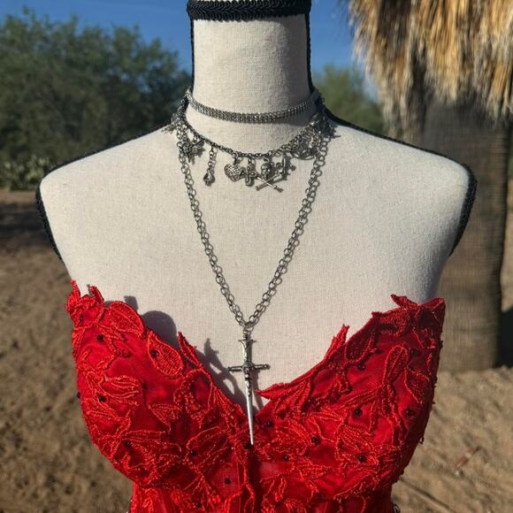 Silver charm necklace choker - Picture 2 of 6